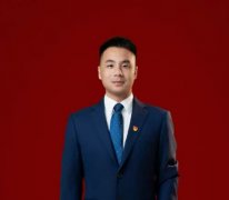 張偉明: 穿針引線的“大管家”